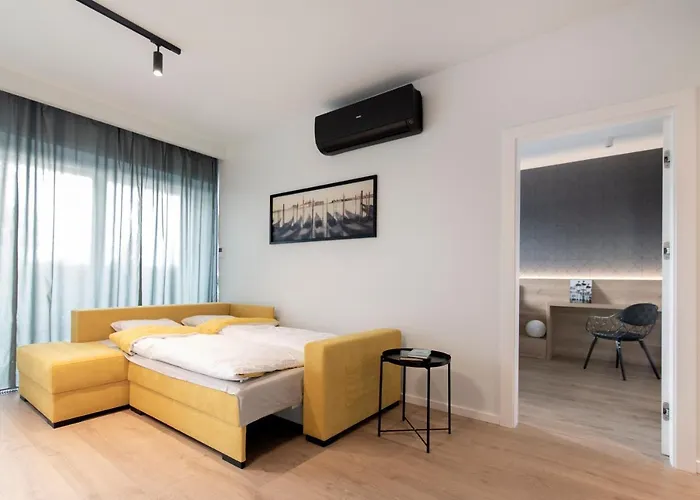 Apartment Zolta Sofa *